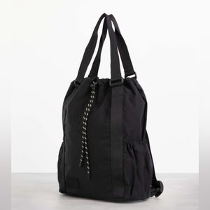 Beis The Sport Tote in Black